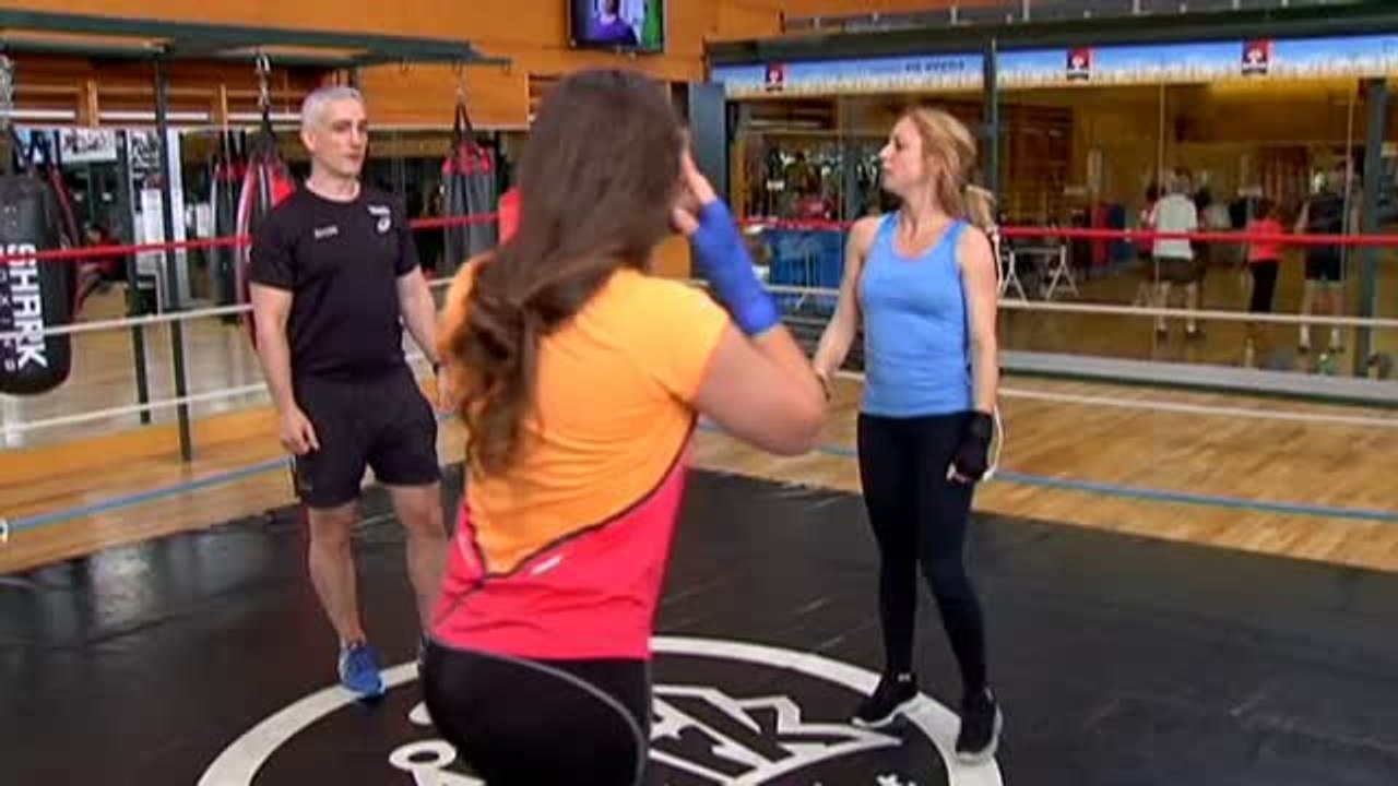 Cruz Roja imparte cursos de defensa personal a mujeres para evitar agresiones sexuales