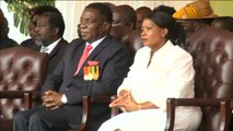 El sucesor de Mugabe promete 