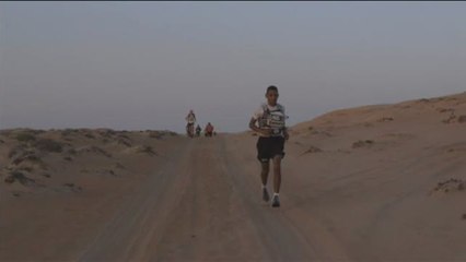 Maratón del desierto de Omán: 165 kilómetros bajo un sol implacable