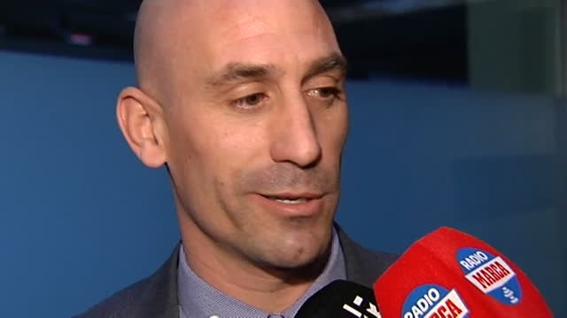 Rubiales presenta una moción de censura contra Villar para ser presidente de la RFEF