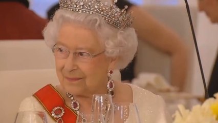 Isabel II sigue los pasos de su marido y deja de conducir