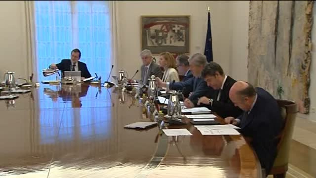 El plazo del Gobierno a Puigdemont finaliza a las 10:00 de este lunes