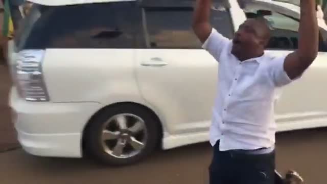 La euforia se apodera de las calles de Zimbabue