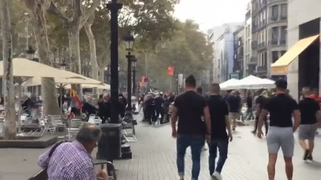 Detenidos 21 ultras por la pelea del pasado 12 de octubre en Barcelona tras la manifestación por la unidad de España