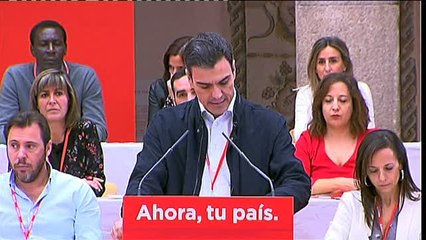 Pedro Sánchez pide al socialismo "defender la Constitución"