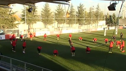 El Atlético de Madrid se entrena todavía sin los internacionales