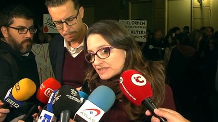 Cientos de personas claman contra la violencia machista en la localidad alicantina de Elda