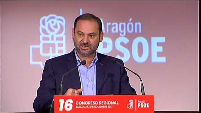 Ábalos, sobre Puigdemont: En lugar de quedarse con su pueblo se va a Bruselas