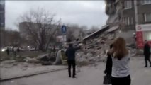 Un espectacular derrumbe de un edificio en Izhevsk (Rusia) se salda con dos fallecidos y varios heridos