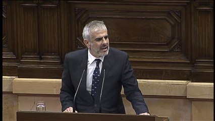 "Señor Puigdemont, va a pasar a la historia por empobrecer Cataluña"