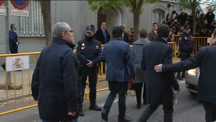 Cuatro miembros de la Mesa del Parlament quedan en libertad bajo fianza de 25.000 euros