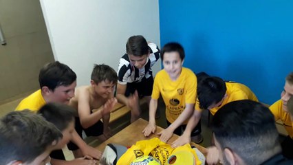Les U13 fetent leur victoire
