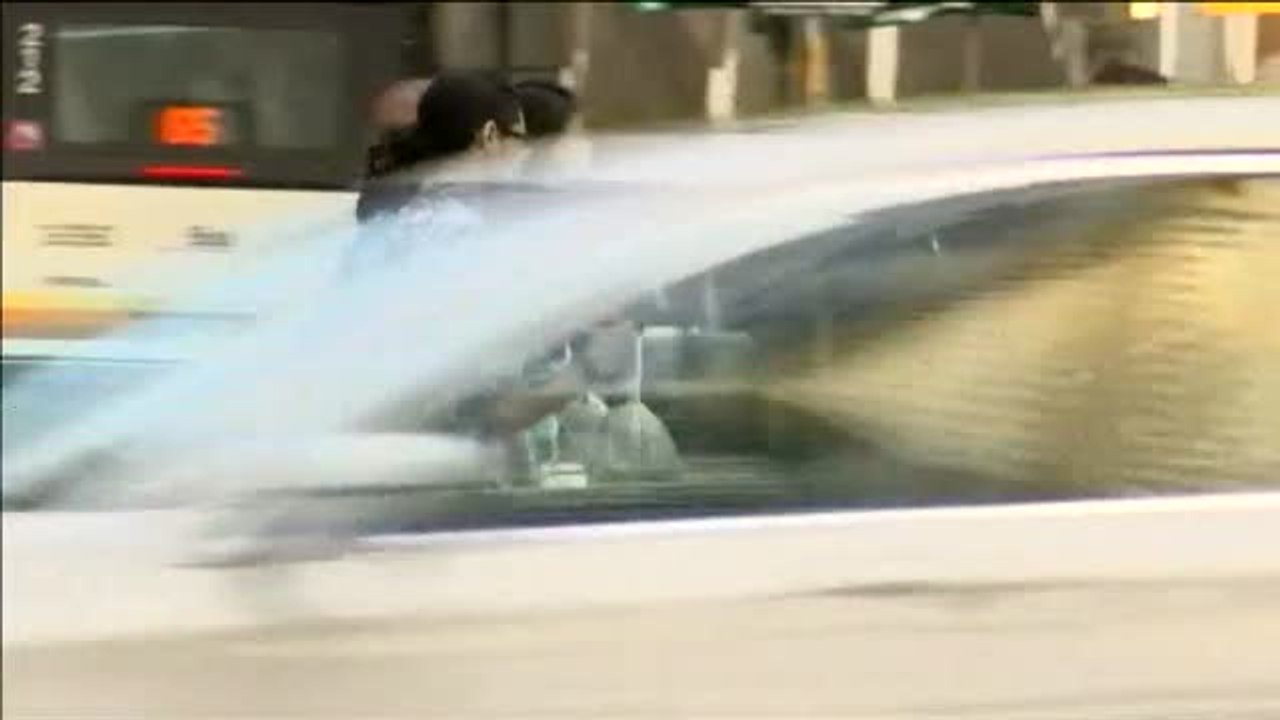 Multas para los peatones que crucen mirando su smatphone