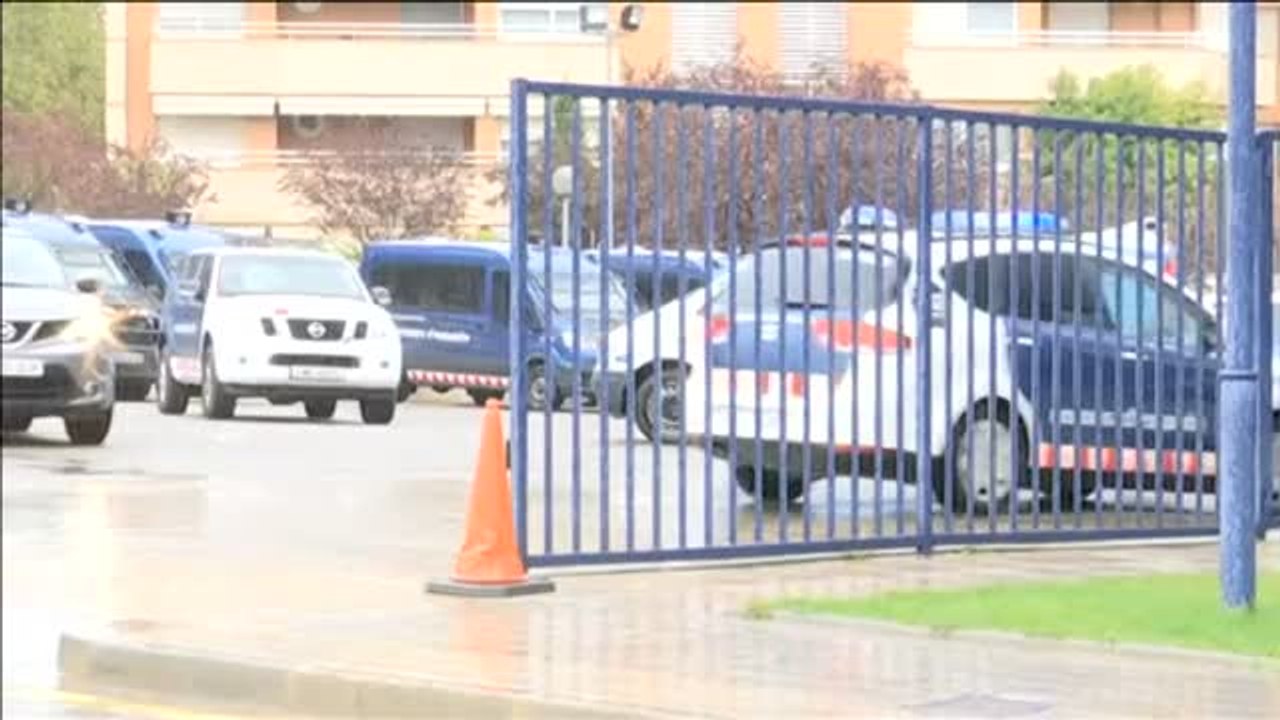 La Guardia Civil busca información sobre el 1-O en una comisaría de los Mossos en Lleida