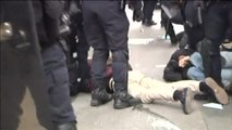 Cargas policiales en el primer día de huelga en Francia