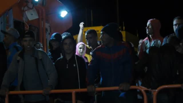 Salvamento Marítimo rescata a 40 personas en aguas del Estrecho