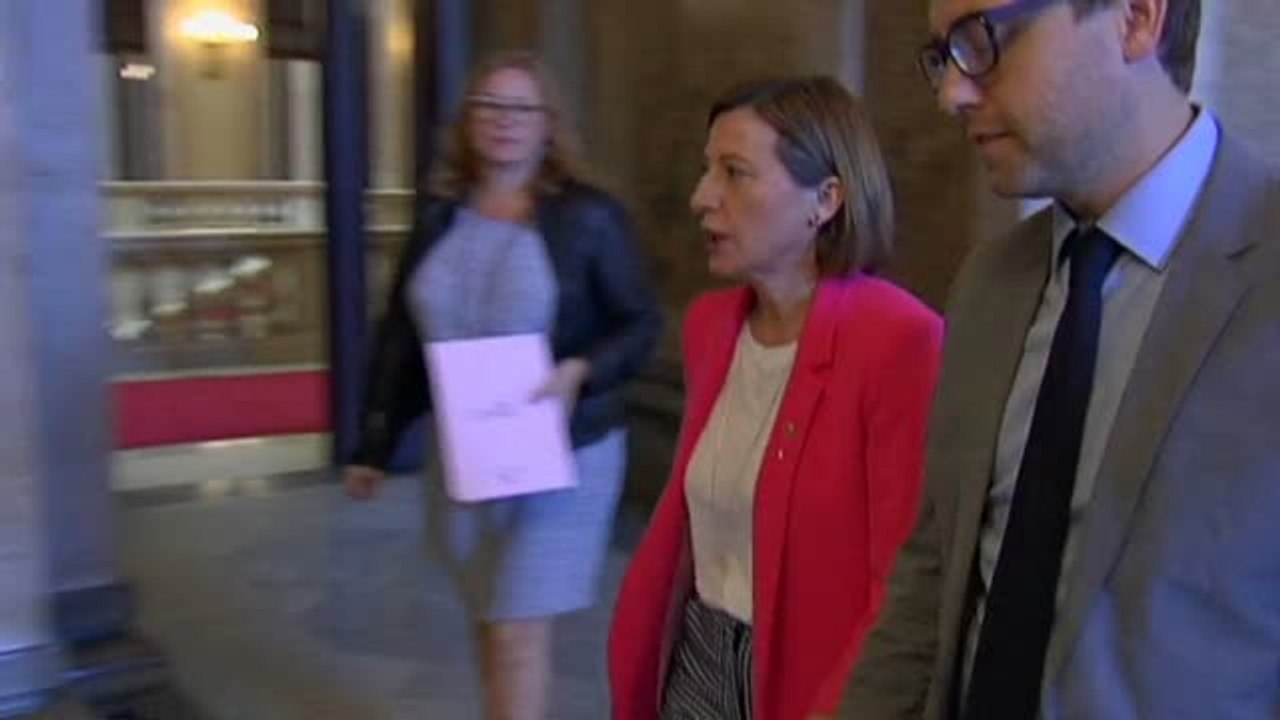 Forcadell recibe en el Parlament a los observadores internacionales