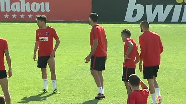 Diego Costa se entrena como uno más