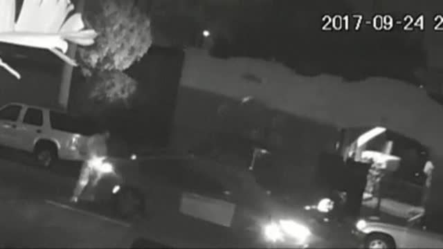 Cámaras de seguridad captan el posible secuestro de una mujer en Estados Unidos