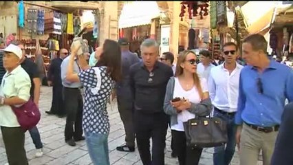Ancelotti entrena a un grupo de niños en Jerusalén por una buena causa