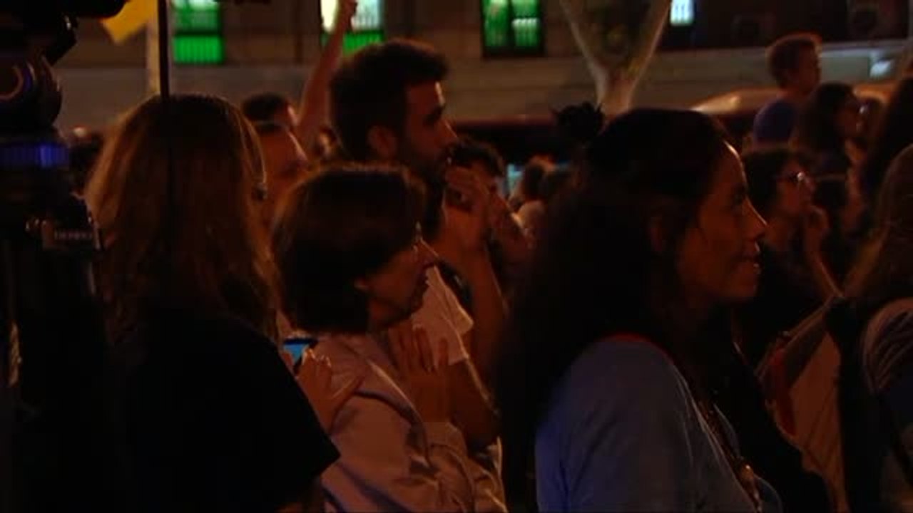 Los independentistas llaman a la "movilización permanente"