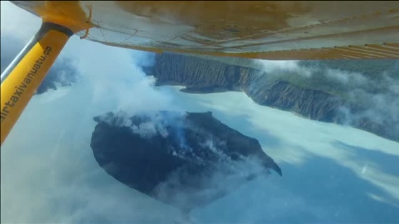 Miedo en Vanuatu por la erupción de un volcán
