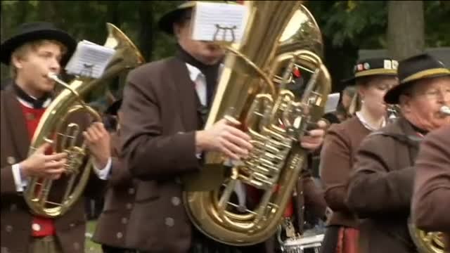 Múnich celebra el Oktoberfest entre fuertes medidas de seguridad