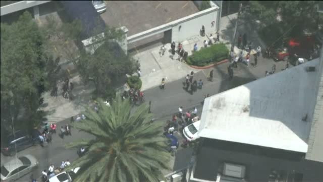 Un fuerte terremoto de 7,1 grados en la escala de Ritchter sacude el sur de México