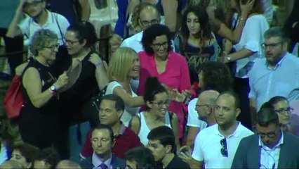 Los independentistas desoyen las advertencias del Gobierno y abren la campaña electoral del referéndum