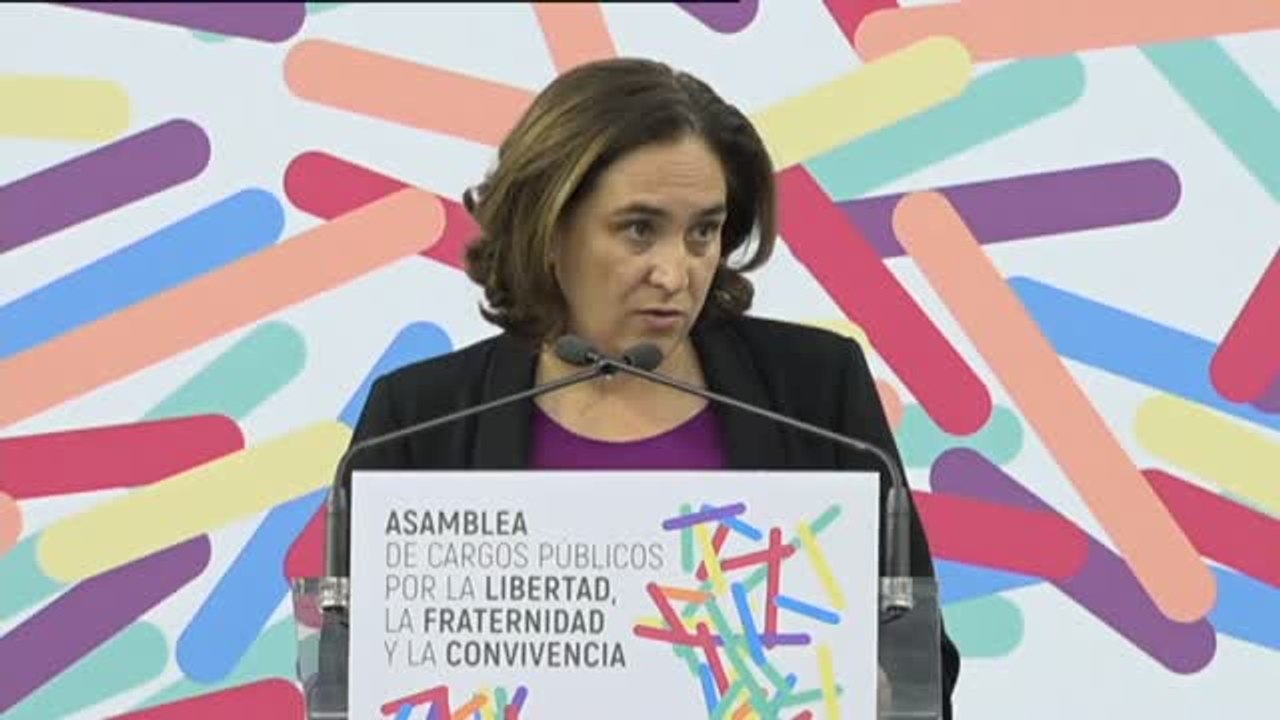 Ada Colau a Pedro Sánchez: "La responsabilidad de Estado hoy es escuchar a Catalunya"