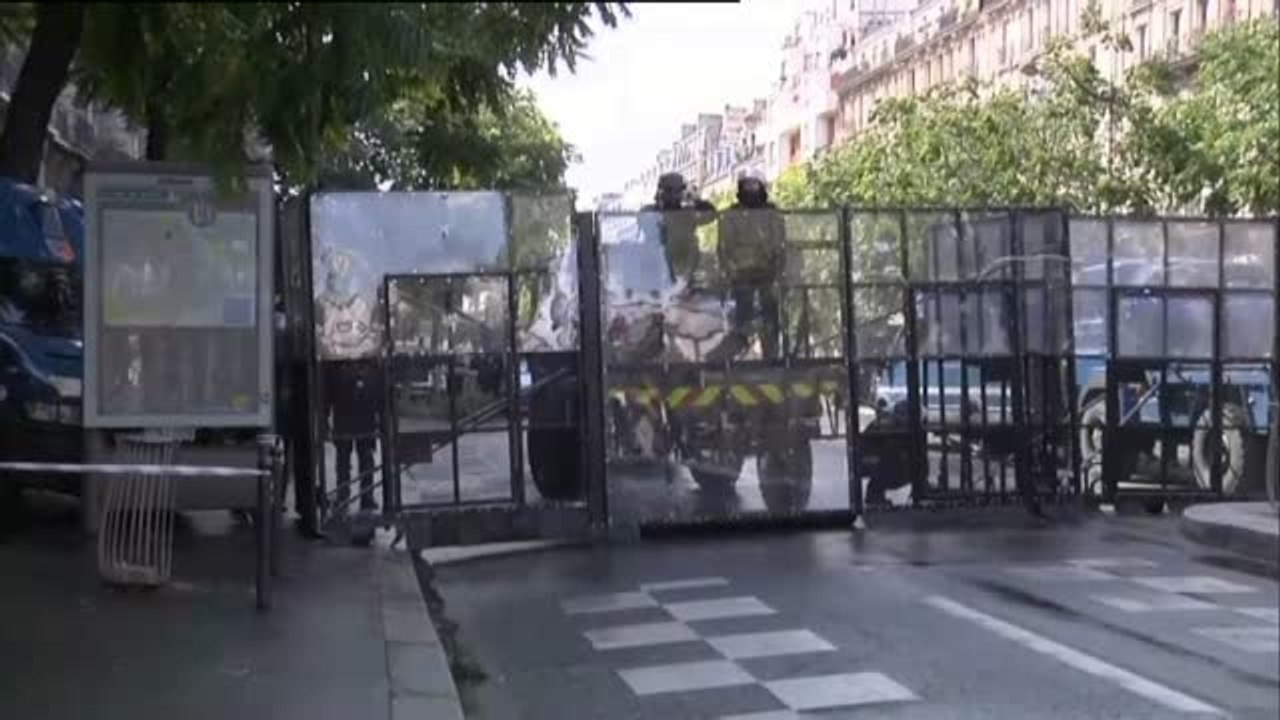 Choques entre las fuerzas de seguridad y manifestantes en las protestas contra la reforma laboral en Francia