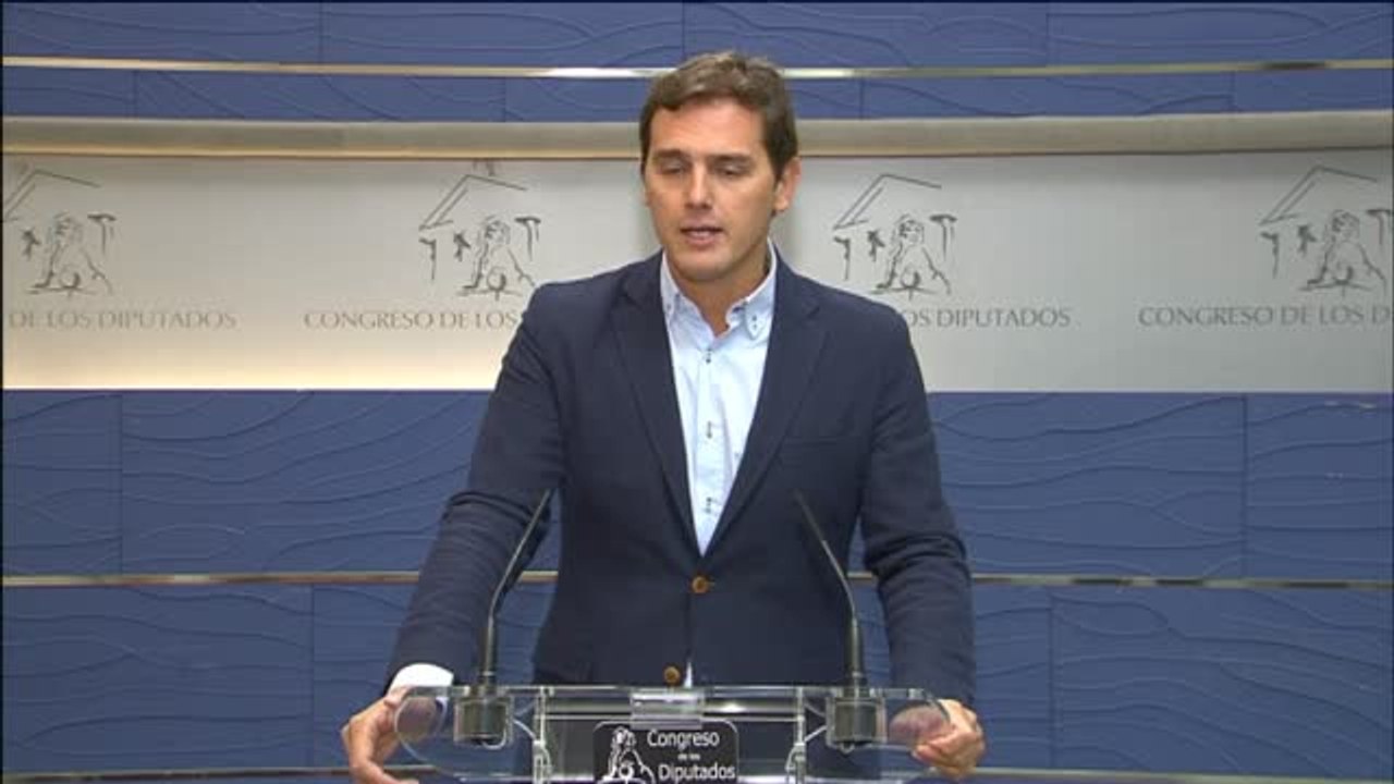 Albert Rivera: "No podemos aceptar lo que está haciendo Forcadell y Puigdemont"