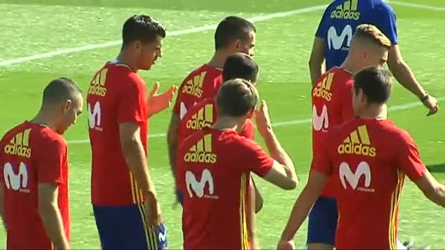 Gran ambiente en Las Rozas en el entrenamiento de la selección