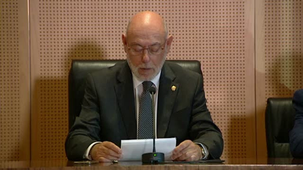 La Fiscalía anuncia querellas criminales contra la Mesa del Parlament y el Gobierno catalán
