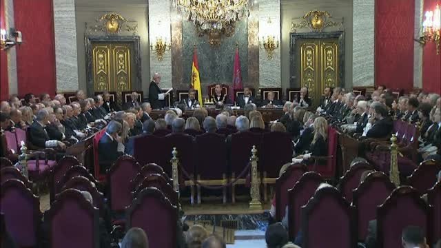 Maza promete que la Fiscalía actuará serena pero firme contra los independentistas catalanes