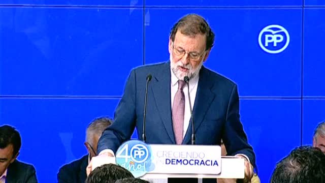 Rajoy promete tranquilidad y firmeza ante la estafa del referéndum