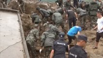 Corrimiento de tierra en China deja 34 viviendas sepultadas y decenas de desaparecidos