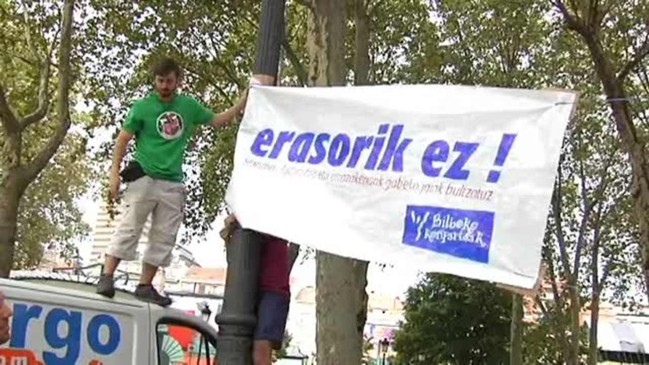 El "Semana Grande" de Bilbao empieza sus preparativos con pancartas contra las agresiones