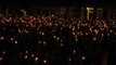 Cientos de personas se reúnen para homenajear a la mujer muerta en Charlottesville
