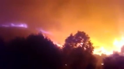 La A-52 cortada por tercera vez en el mes de agosto a causa del fuego