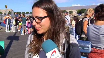 Las navieras llevan a las Cíes al doble de pasajeros de los permitidos