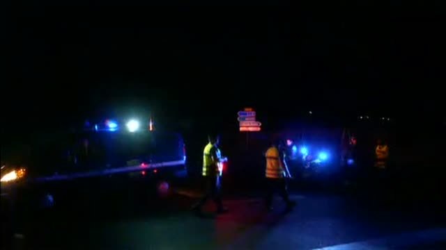 Una menor ha muerto y ocho personas han resultado heridas tras empotrarse un coche contra una pizzería en París