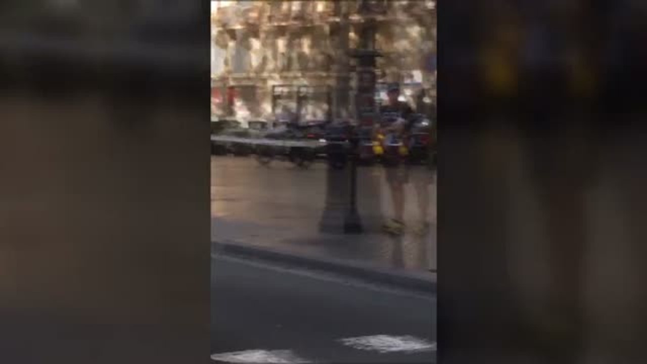 Los Mossos buscan a una tercera persona implicada con los atentados de Barcelona