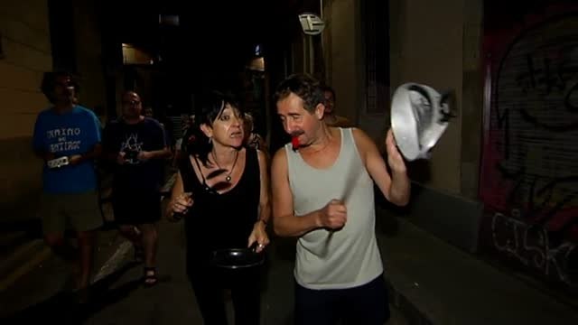 Cacerolada en El Raval contra la ocupación de pisos para el narcotráfico