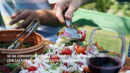 José Elarba muestra la combinación de vinos con diferentes comidas