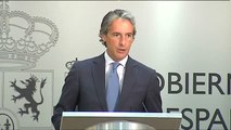 De la Serna anuncia la puesta en marcha de un laudo arbitral para acabar con la huelga de El Prat