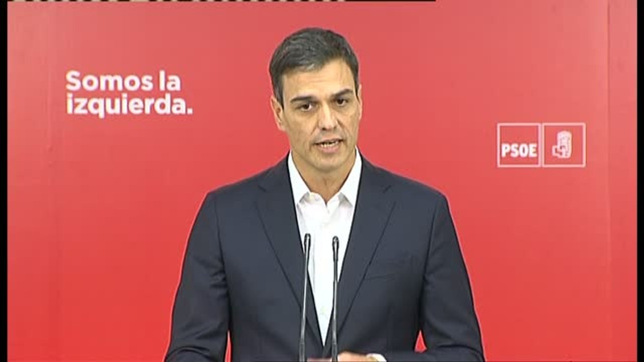 Sánchez a Rajoy: "Presente su dimisión oficial ante el rey esta misma mañana"