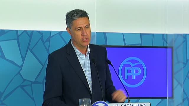 Albiol: Puigdemont declarará la independencia después del referéndum y lo siguiente es que se cae de la cama y se despierta