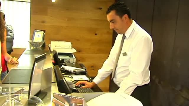 Los españoles y los argentinos somos los que más robamos en hoteles