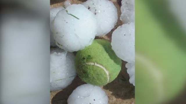 Tejados, coches y cultivos destrozados tras la tormenta de granizo